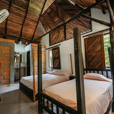 Hostal La Media Luna-3