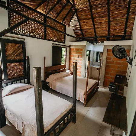 Hostal La Media Luna-2